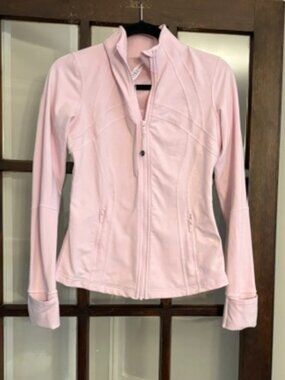 Lululemon Define Jacket in Strawberry Milkshake, Size 6